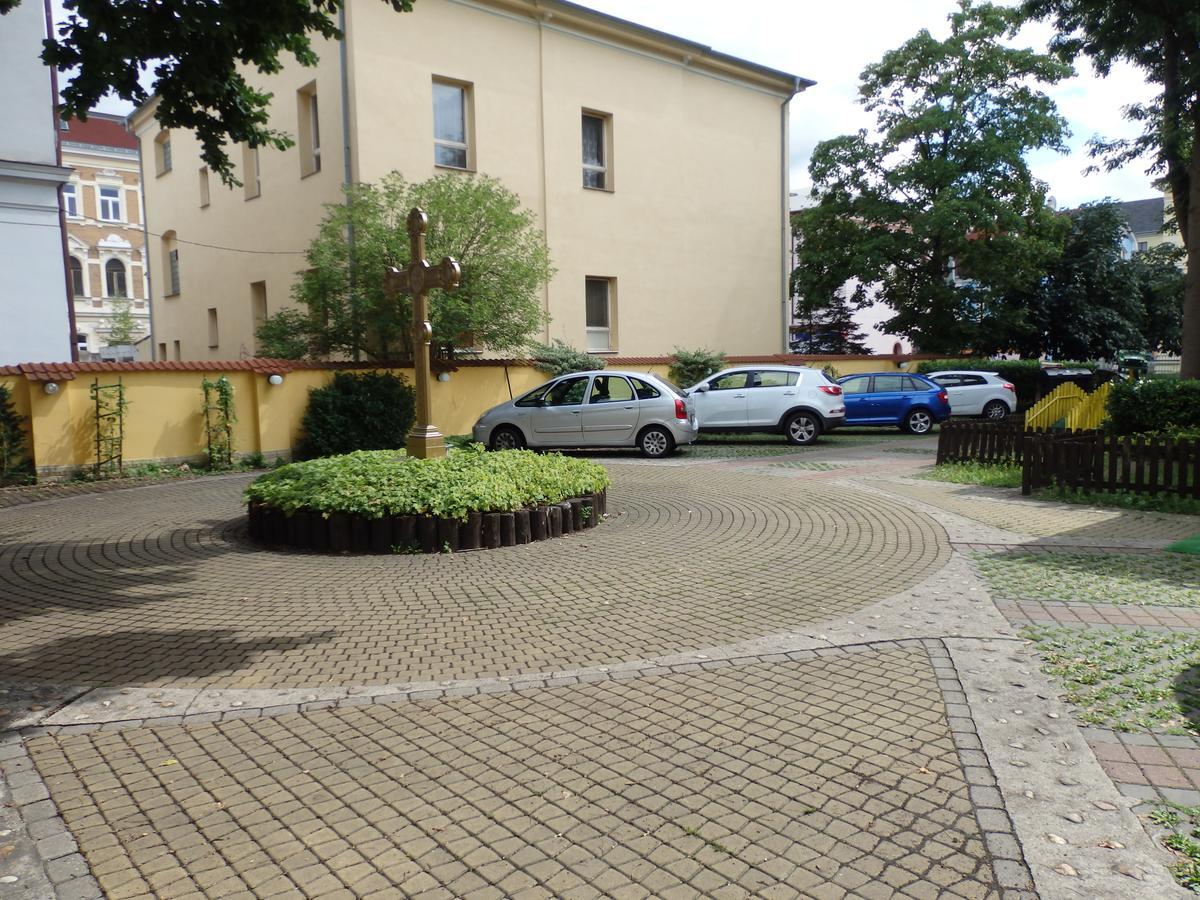 Hotel Zlaty Kriz Teplitz Exterior foto